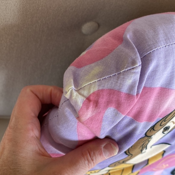 Disney Princesses Reversible Pillow: Cinderella Belle Snow White Seeping Beauty - Picture 8 of 8